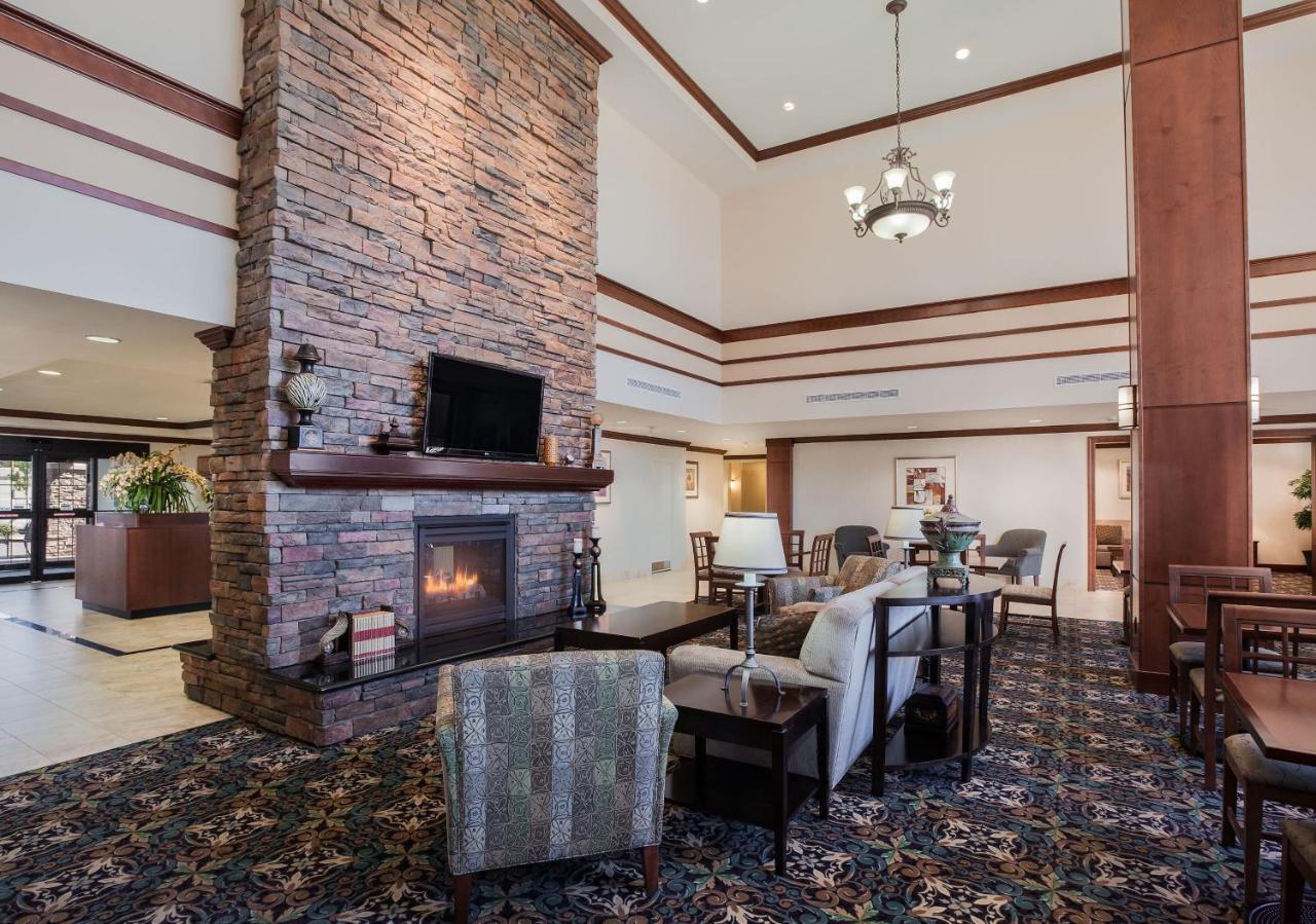 Staybridge Suites El Paso Airport By Ihg Ngoại thất bức ảnh
