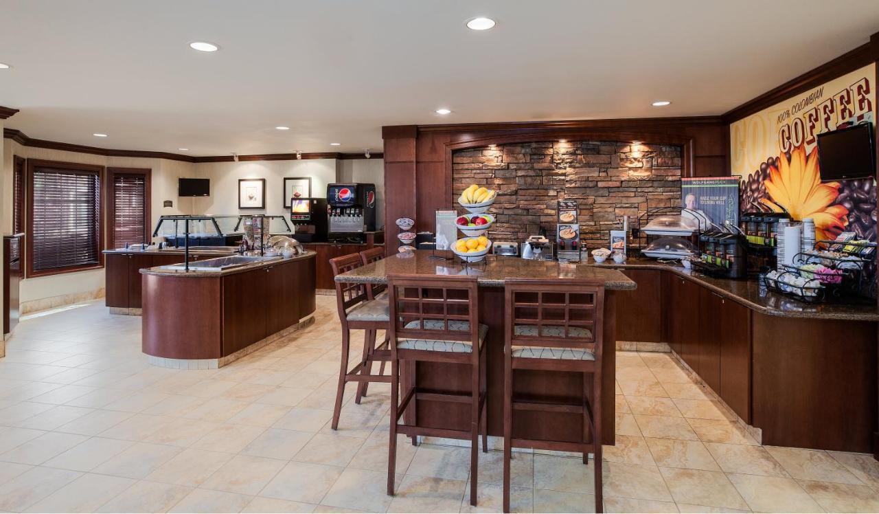 Staybridge Suites El Paso Airport By Ihg Ngoại thất bức ảnh